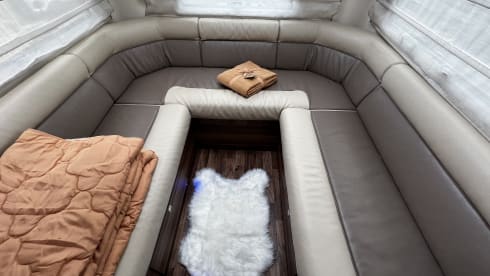 Rewind – Escapade familiale de luxe : camping-car moderne à 6 couchettes prêt pour l'aventure !