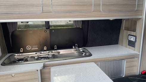 Volkswagen campervan uit 2017 - moderne ombouw