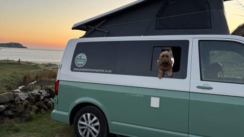 Betsy – Betsy the VW Campervan from 2023 sleeps 4
