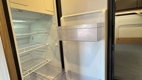 Van Voyage – Gloednieuwe Possl 2Win R met hefdak(2026) compacte luxe met grote badkamer