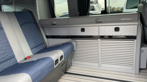 4p Mercedes-Benz 3l V6 campervan from 2014