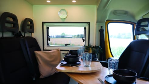 Happyvanlife – 4p family Campervan 