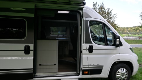 Offgrid 4 persoon Campervan - Elios Family 63