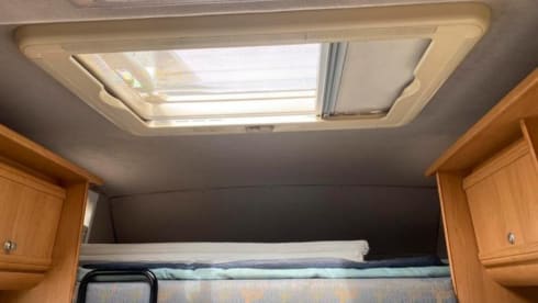 4p Volkswagen alcove from 1998