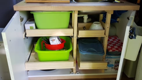 Tall people bus, our Yello Submarine