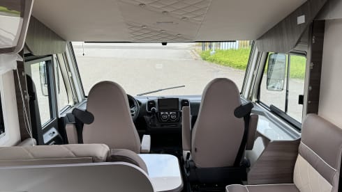 McLouis 873 – 5p McLouis integrated uit 2025