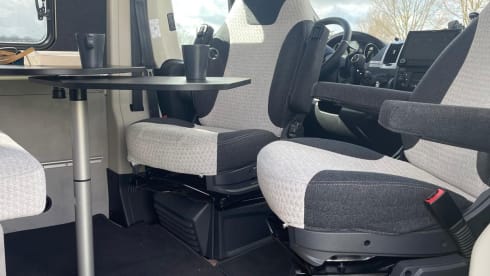 2p Dethleffs bus from 2024
