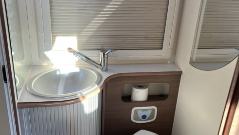 4p Adria Mobil integrated uit 2008