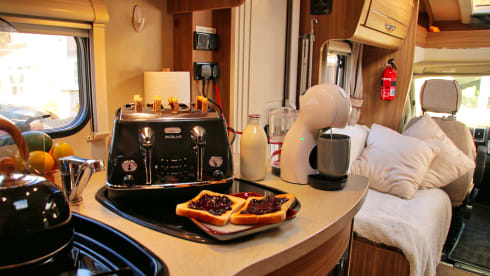 CAMPERWOLF – A LOW PRICE and UP TO 22% SAVING -  2/3/4 Berth - UNLIMITED MILES