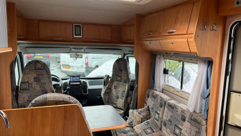 Fiat adriatik 650SL Coral met vast bed 4 persoons