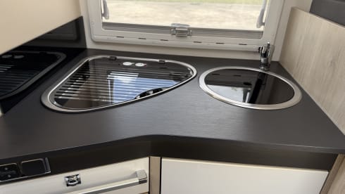 Merel – 4p Chausson semi-integrated uit 2018
