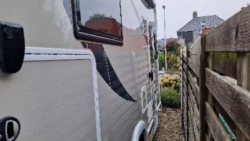 Bijou – 4p Chausson semi-integrated from 2022