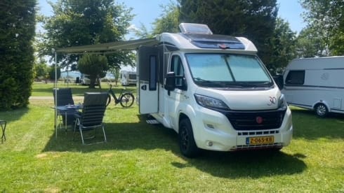 2p Bürstner semi-integrated from 2017