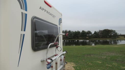 Gerty – 6 Berth Luxury Motorhome