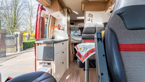 Bus camper Malibu 600 DB GT in perfect condition for 2 persons (Sdam)