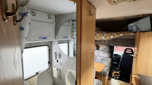 Kelpie King – 6 berth Fiat Ducato Elnagh