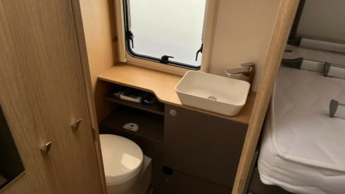 Excellent Campers  – 4p LMC semi-integrated from 2022