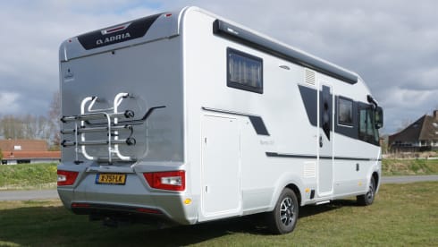 4p Adria Sonic plus 700 from 2023