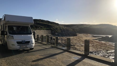 Anglesey Motorhome – Eldis Autoquest 140 4 Berth Motorhome