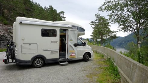Colorado – Kompakter Camper, kurze Aussenmaße, aber trotzdem mit allem ausgestattet. 
