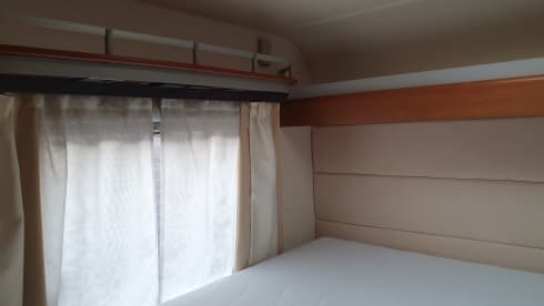 Vrijheid – 3p Knaus semi-integrated uit 2011