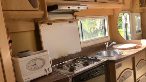 Sadie – 2 berth Mercedes-Benz integrated from 2010