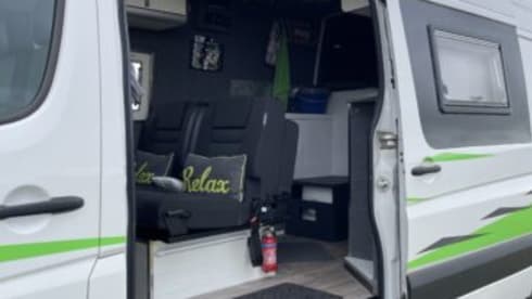 Vida the Van – Vida the Van – Adventure ready, off grid, VW Crafter LWB family campervan