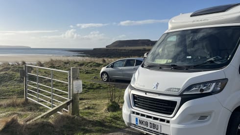 Rent & Drive! – 2 berth Peugeot Compact motorhome 2018