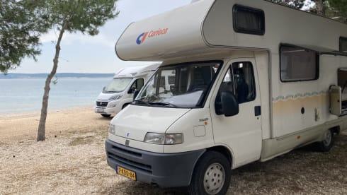 6p family camper with bunk beds