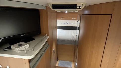 Sun traveller – Very neat and complete 6p Knaus alcove built in 2005 with air conditioning
