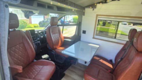Van-Essa – 3/4 berth Ford bus from 2021