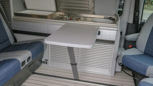 4p Mercedes-Benz 3l V6 campervan from 2014