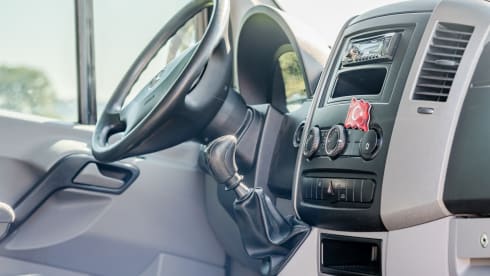 Mooie buscamper – 7p Mercedes-Benz campervan uit 2013