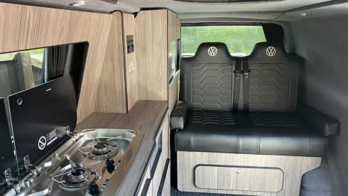 The Explorer – L'Explorer VW T6 4 couchettes Campervan - Automatique