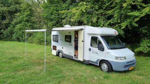 4p Fiat semi-integrated from 1997