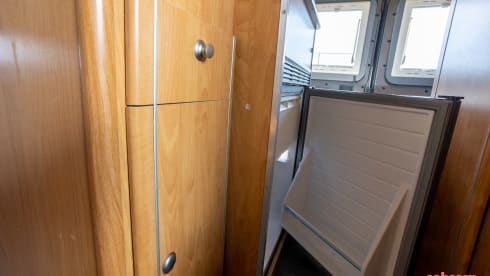 Beautiful bus camper from 2005