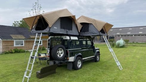 5p Land Rover rooftop from 1999