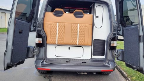Jude – 4 Berth VW Camper