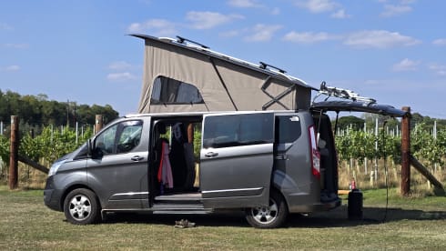 Vanessa – 4 berth Ford campervan from 2015