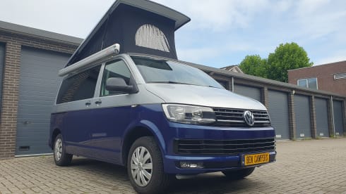 4p Volkswagen campervan uit 2018
