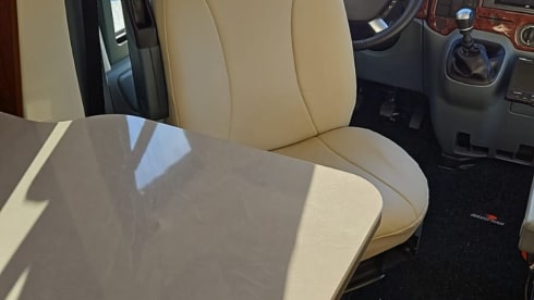 Beautiful stylish camper for 2+2 people