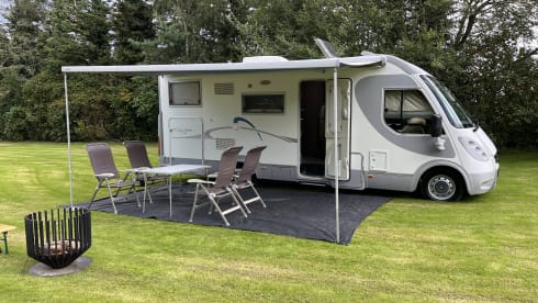 4p Adria Mobil integrated uit 2008