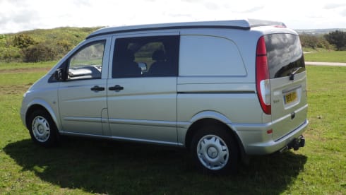 Dougal – 4 berth Mercedes-Benz Campervan from 2010