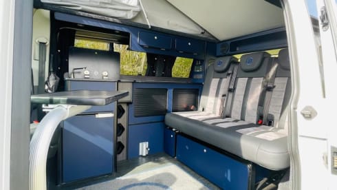 Bob – 4 berth VW Campervan (2023)