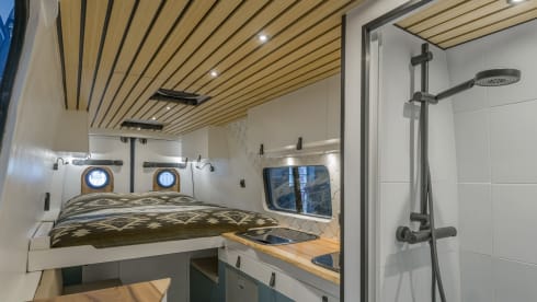 De brilsmurf – 2p Volkswagen bus from 2016/2023