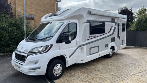 The Tardis – 2 berth Coachbuilt motorhome - Pets Welcome