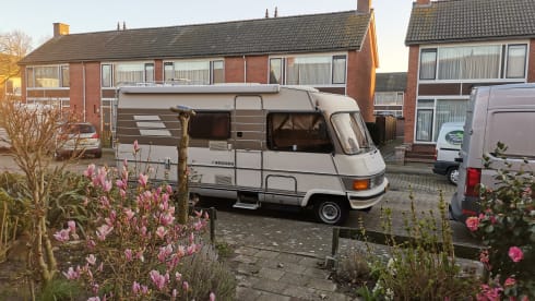 4p Hymer integrated from 1990
