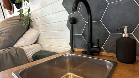 Ford transit camperbus  – 2p Ford bus uit 2007