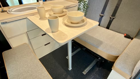 4 Birth – VW Caddy Camper