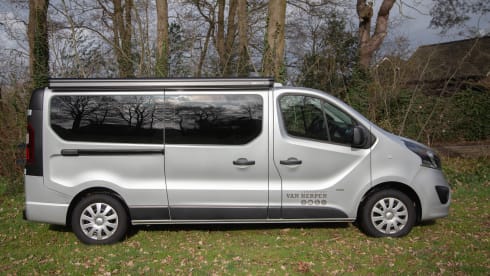 Daan │ Luxury 2 person camper